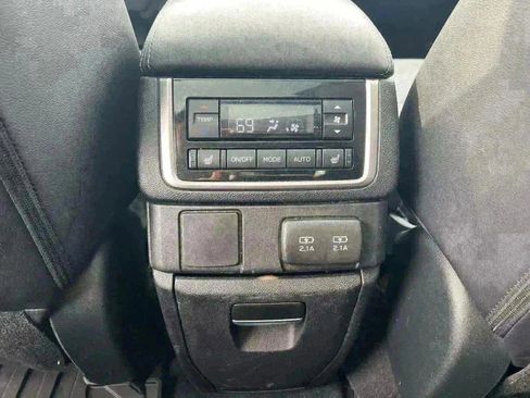 Used 2020 Subaru Ascent Limited w/ Technology Package image 23