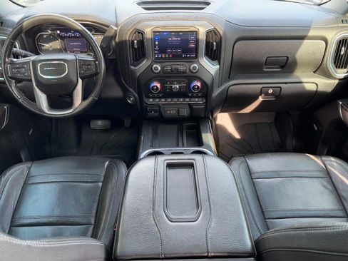 Used 2021 GMC Sierra 2500 Denali w/ Denali Ultimate Package image 11
