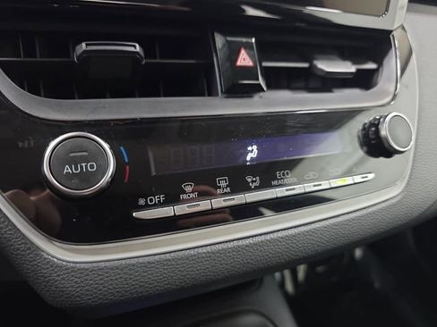 Certified 2025 Toyota Corolla LE image 19