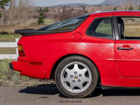Used 1988 Porsche 944 Turbo image 10