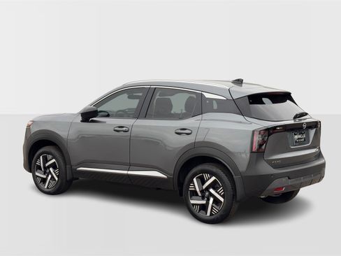 New 2026 Nissan Kicks SV image 3