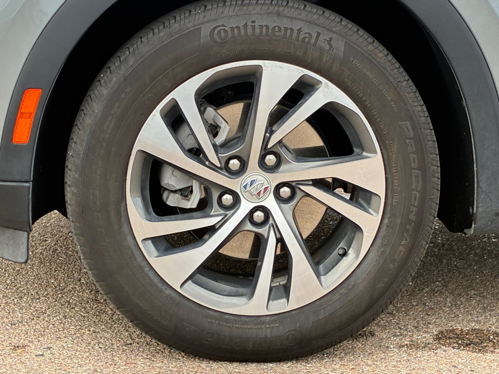 Used 2023 Buick Envision Essence FWD image 10