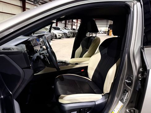 Used 2022 Lexus NX 250 FWD w/ Towing Package (2000 Lbs) image 14