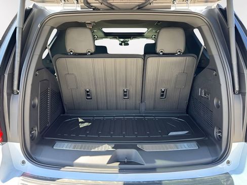 New 2026 GMC Yukon Denali w/ Sun & Power Step Package AWD/4WD image 6