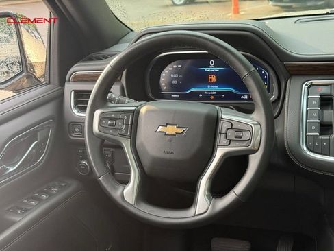 Used 2023 Chevrolet Tahoe Premier AWD/4WD image 12