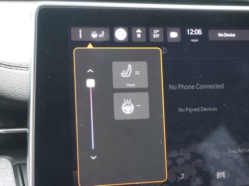 Used 2023 Jeep Compass Latitude image 35