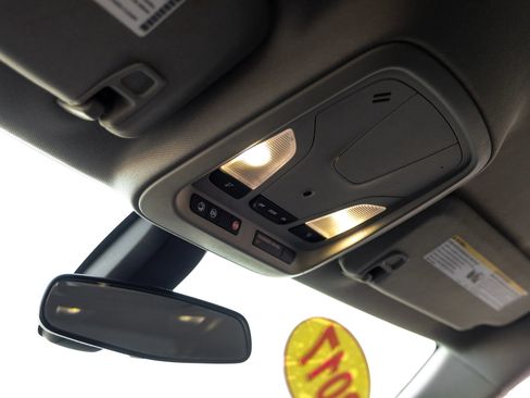 Used 2018 Chevrolet Impala LT image 29