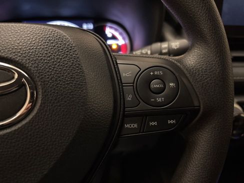 Used 2024 Toyota RAV4 XLE image 16