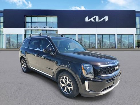 Used 2022 Kia Telluride EX w/ Towing Package AWD/4WD image 2