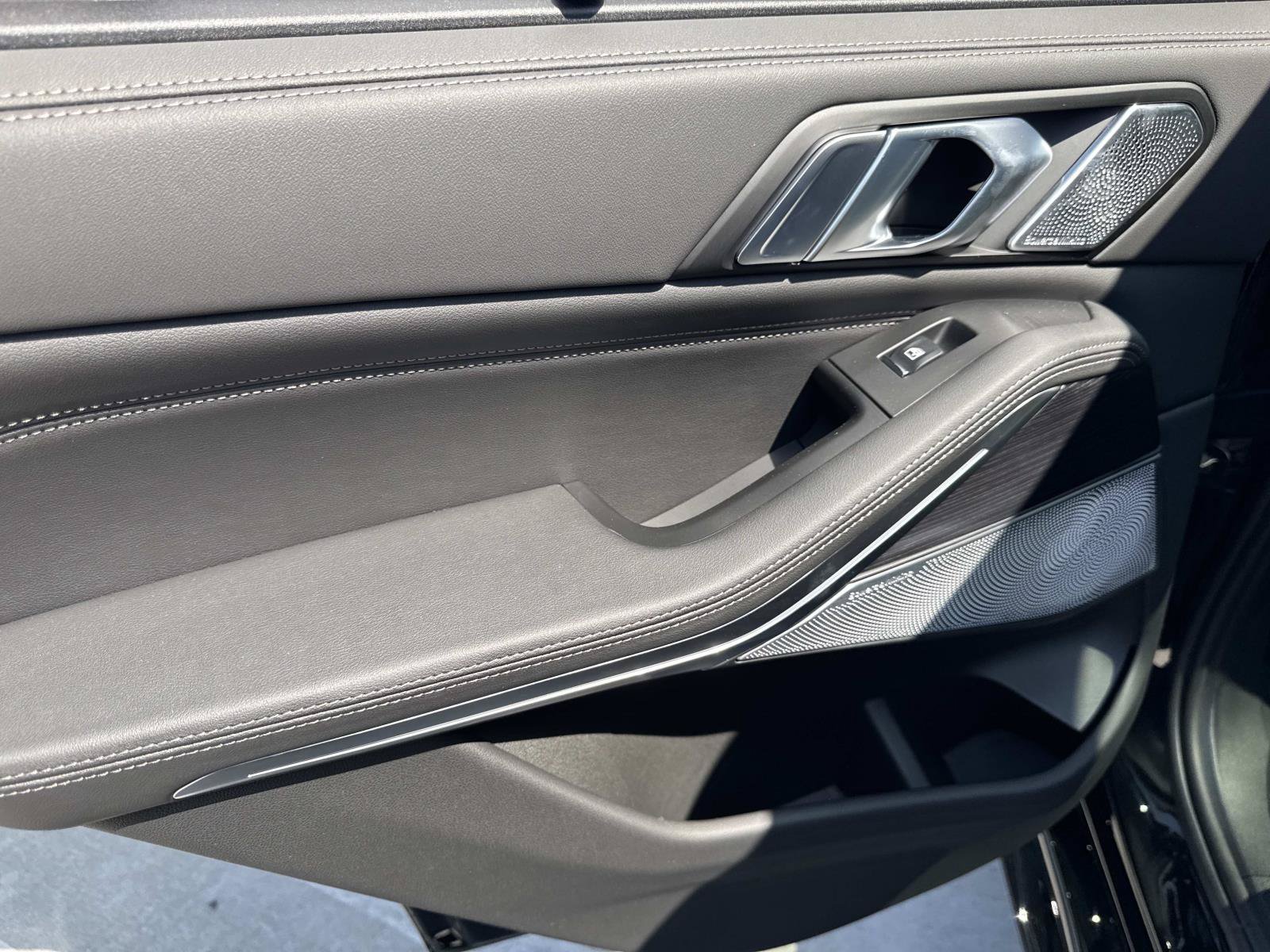 Used 2026 BMW X5 M60i w/ Executive Package AWD/4WD image 9