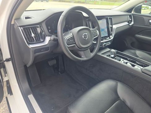 Used 2024 Volvo S60 B5 Core FWD image 22