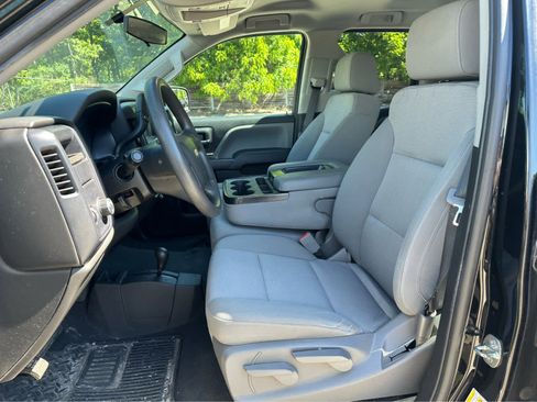 Used 2019 Chevrolet Silverado 1500 W/T w/ WT Convenience Package AWD/4WD image 10