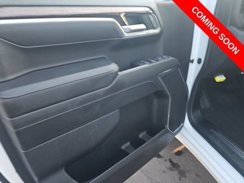 Used 2025 GMC Sierra 1500 Elevation AWD/4WD image 8