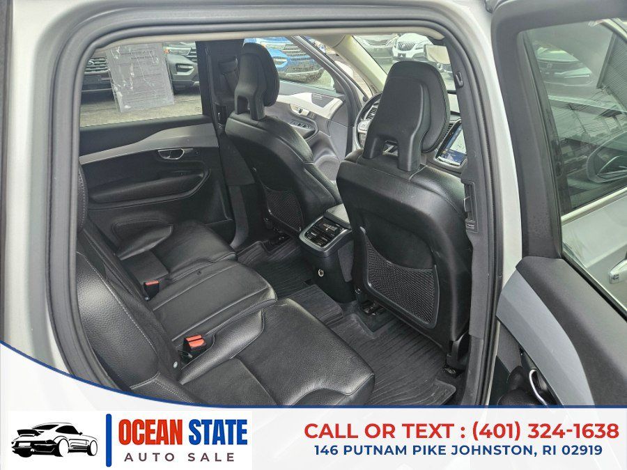 Used 2018 Volvo XC90 T5 Momentum w/ Convenience Package AWD/4WD image 12