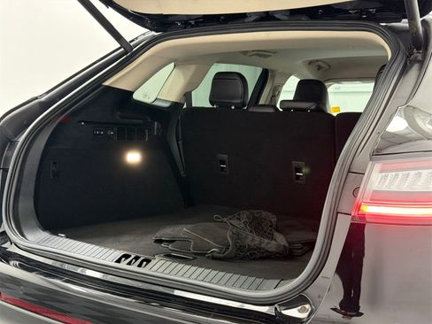 Certified 2023 Lincoln Nautilus AWD image 8