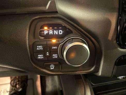 New 2026 RAM 1500 4x4 Crew Cab image 18