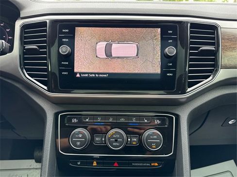Used 2019 Volkswagen Atlas SEL Premium image 34
