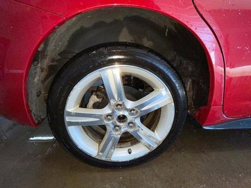 Used 2009 Pontiac Vibe w/ Preferred Package image 16