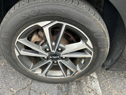 Used 2023 Kia Forte LXS FWD image 16