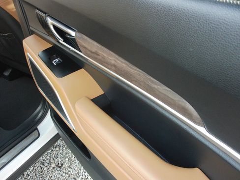 Used 2022 Kia Telluride SX w/ Towing Package FWD image 35