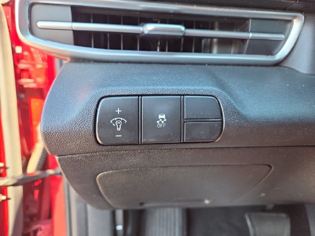 Certified 2024 Hyundai Elantra Limited FWD image 21