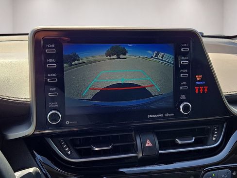 Used 2021 Toyota C-HR Limited FWD image 27
