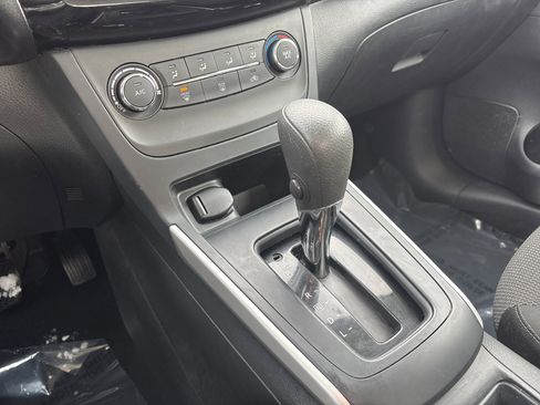 Used 2019 Nissan Sentra S image 15