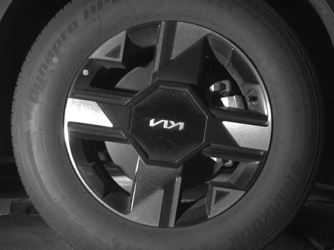 Used 2026 Kia Sportage LX AWD/4WD image 16