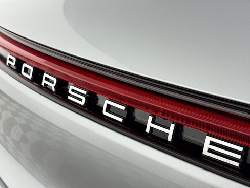 Certified 2026 Porsche Macan image 26