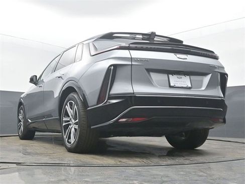 Used 2024 Cadillac Lyriq Luxury w/ LPO, Floor Liner Package image 49