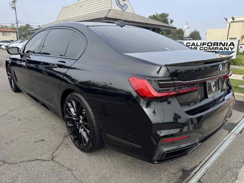 Used 2020 BMW 740i w/ M Sport Package image 4