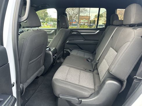 Certified 2025 GMC Acadia Elevation image 31