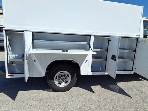 New 2025 GMC Savana 3500 w/ Power Convenience Package image 2