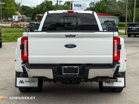 Used 2023 Ford F350 Lariat w/ Lariat Ultimate Package AWD/4WD image 7