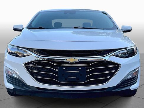 Used 2020 Chevrolet Malibu LT image 3