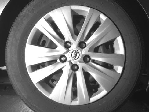 Used 2025 Nissan Sentra S FWD image 18
