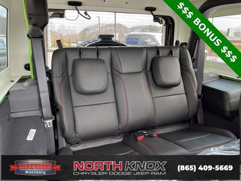 New 2025 Jeep Wrangler Rubicon w/ Xtreme 35 Tire Package image 20