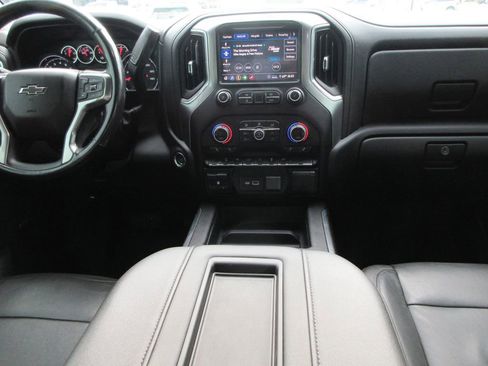 Used 2020 Chevrolet Silverado 1500 LT Trail Boss image 18