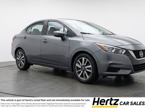 Used 2025 Nissan Versa SV image 1