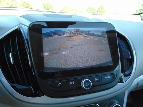 Used 2017 Chevrolet Volt LT w/ Comfort Package FWD image 13