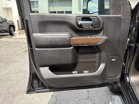Used 2021 Chevrolet Silverado 3500 High Country AWD/4WD image 8
