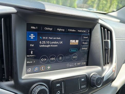 Certified 2024 GMC Terrain SLT FWD image 23
