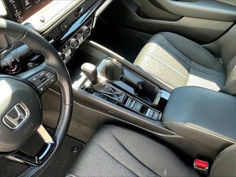 Used 2024 Honda Accord Sport image 19