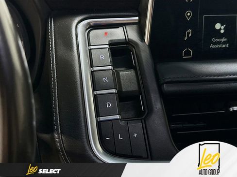 Used 2022 GMC Yukon SLE image 17