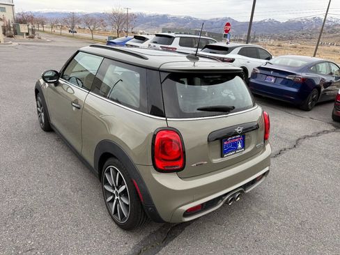 Used 2019 MINI Cooper S w/ Signature Upholstery Package image 4
