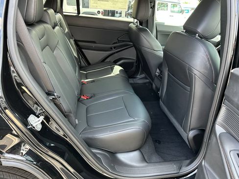 New 2026 Jeep Cherokee Limited AWD/4WD image 20
