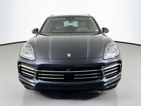 Used 2023 Porsche Cayenne S AWD/4WD image 2