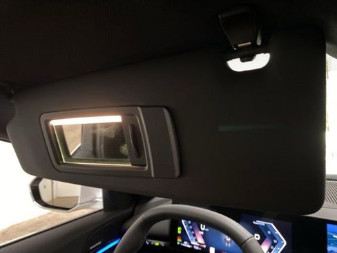 Used 2026 BMW 530i xDrive AWD/4WD image 61