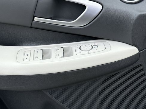 Certified 2025 Hyundai Sonata SEL FWD image 10