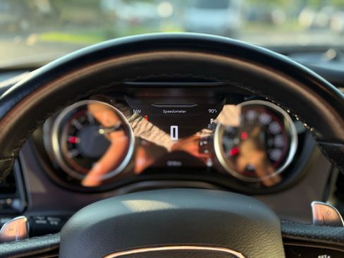 Used 2022 Dodge Challenger GT image 15